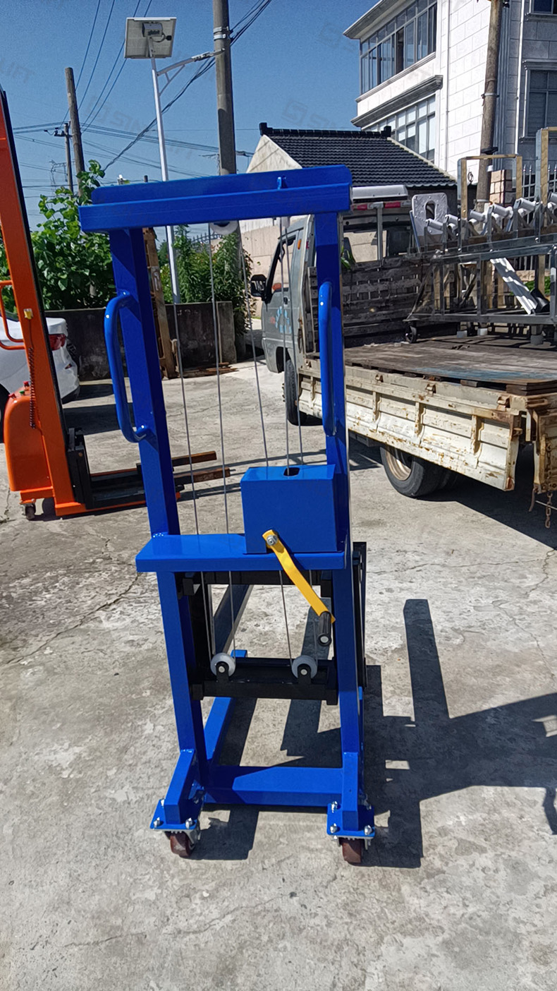 1735780204137529.jpg 240704 CTJ手摇车定制蓝色_ (1).jpg