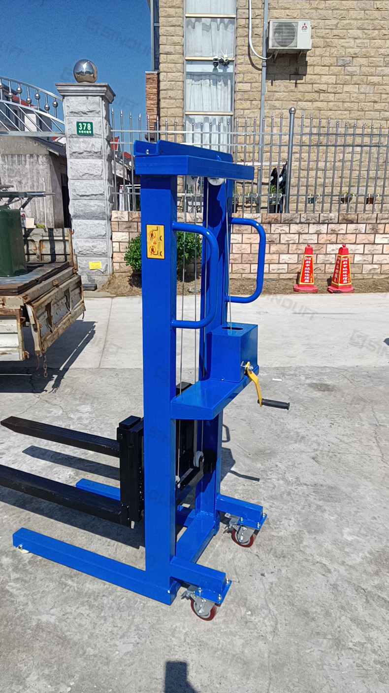 1735780215101899.jpg 240704 CTJ手摇车定制蓝色_ (2).jpg