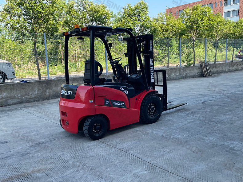 1740032806362757.jpg IMG_2490.JPG